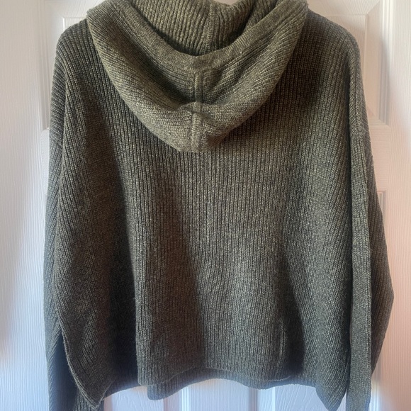 Banana Republic Olive Green Hooded Sweater - Picture 4 of 6